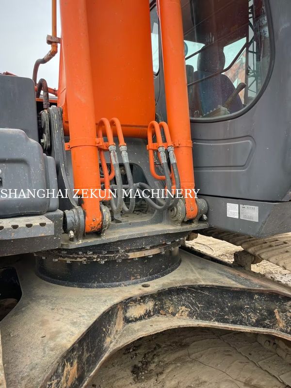 Hitachi ZX200-3G Ekskavatör 10658 saat Kol Uzunluğu 2.94 m Maksimum Kazı Yüksekliği 620 mm