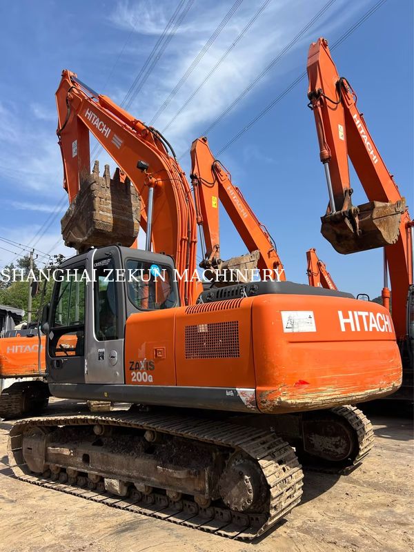 Hitachi ZX200-3G Ekskavatör 12081 saat Seyir Hızı 3.5 / 5.5 Km/sa Kabin Özellikleri Çok İşlevli Ekran