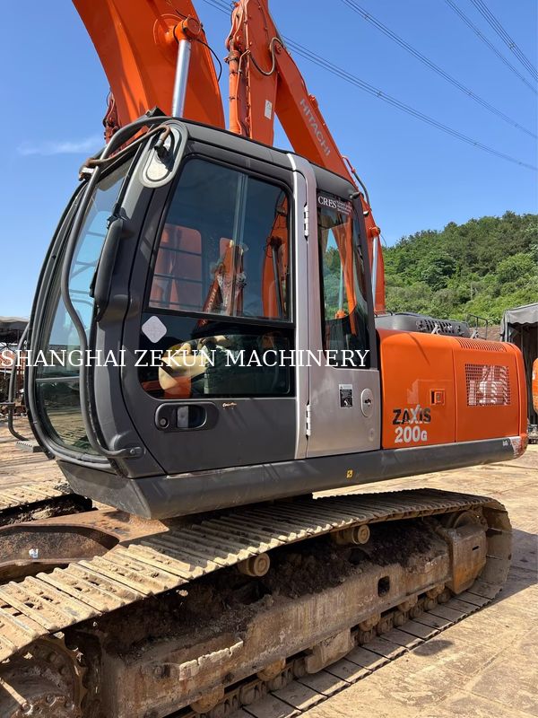 Hitachi ZX200-3G Ekskavatör 12081 saat Seyir Hızı 3.5 / 5.5 Km/sa Kabin Özellikleri Çok İşlevli Ekran