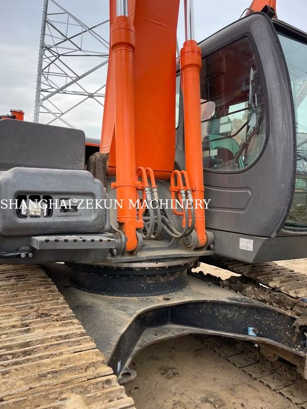 11051 saatlik Hitachi ZX200-3G Ekskavatör, Kepçe Kapasitesi 0,8 – 1,0 M3